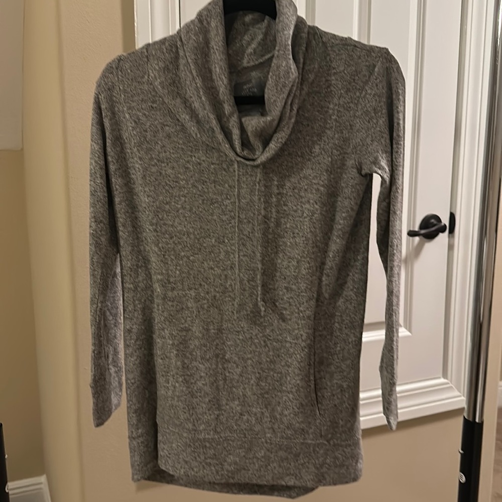 NWT Aerie soft pullover